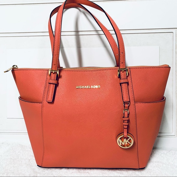 Michael Kors Handbags - MICHAEL KORS Jet Set tote